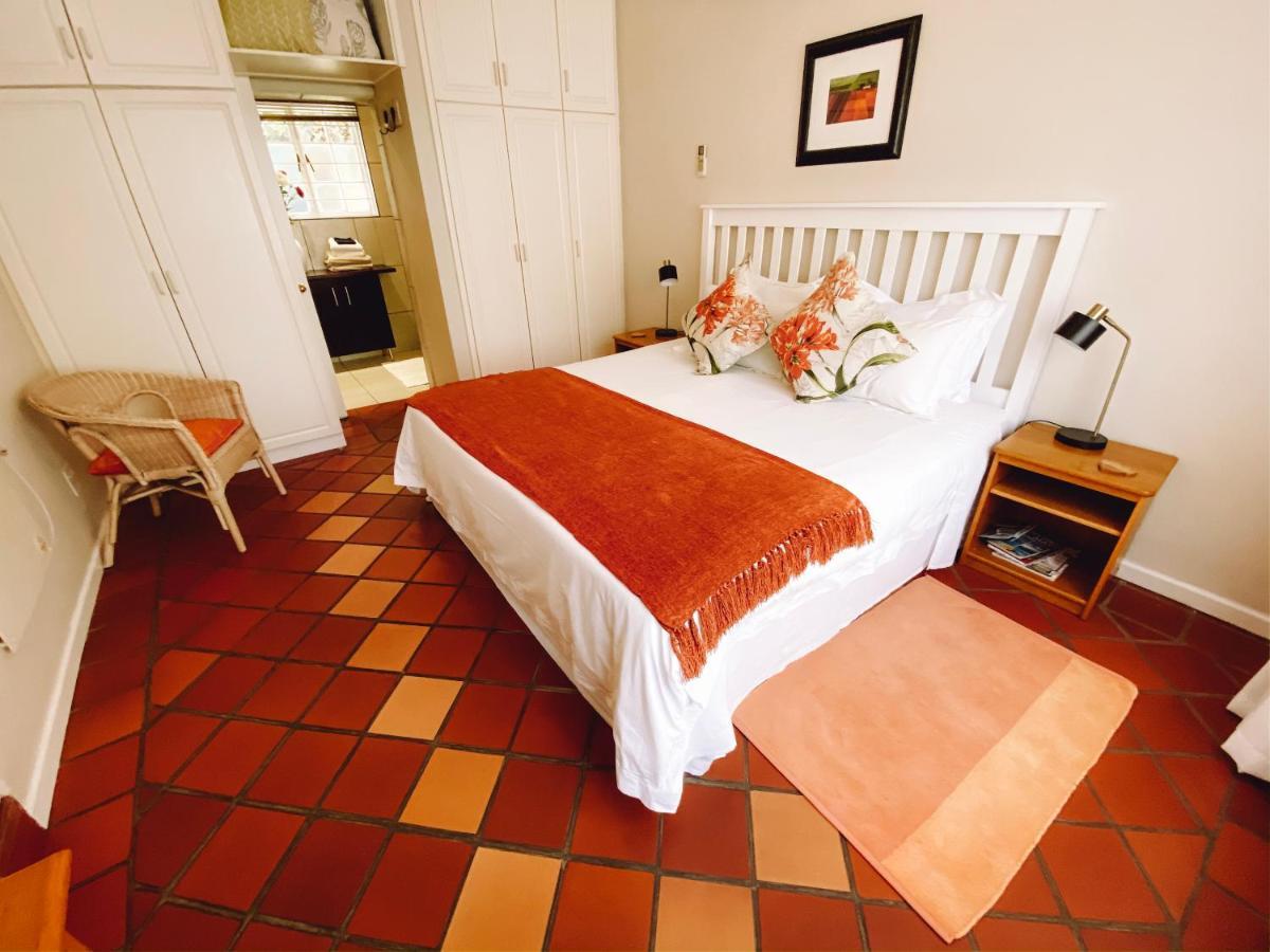 Jonquil Guest Apartment